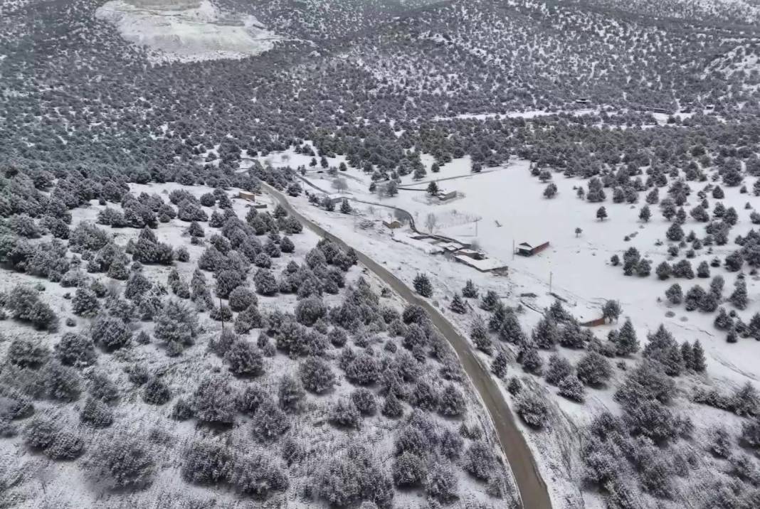Konya’nın kış güzelliği! Ünlü yayla masalsı manzaralar sunuyor 3